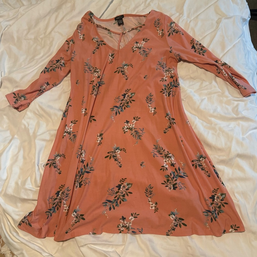 Rue 21 floaty dress size large